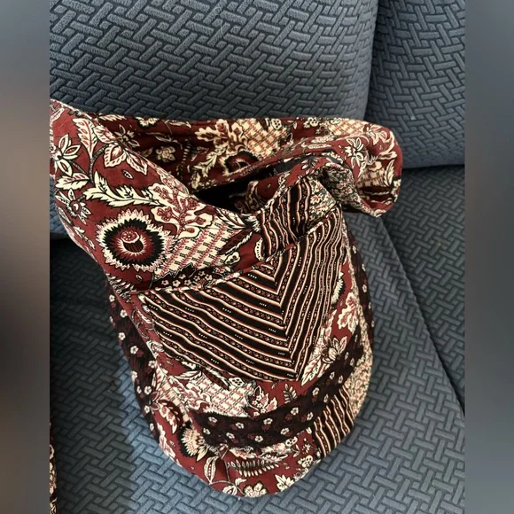 Quilted jacket handmade with matching carry bag - Picture 3 of 3